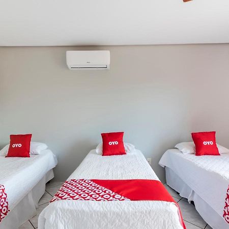 Oyo Portal Torres Hotel 帕苏迪托雷斯 外观 照片