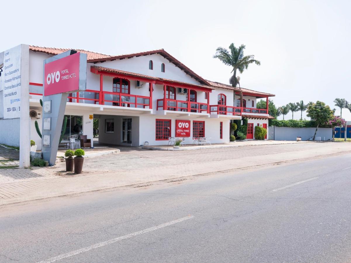 Oyo Portal Torres Hotel 帕苏迪托雷斯 外观 照片